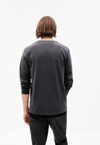 ARMEDANGELS JAARLO - Longsleeve - graphite