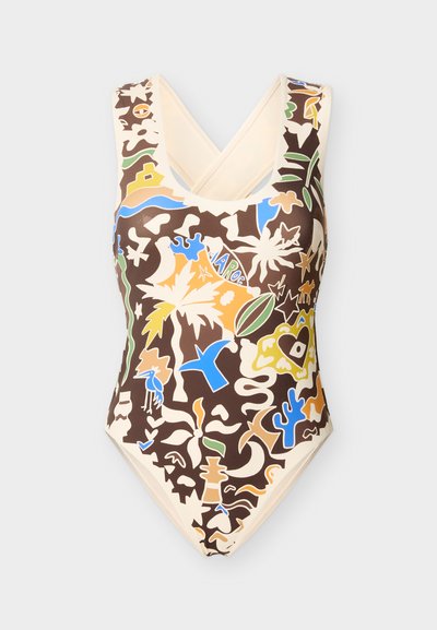 Ολόσωμο μαγιό με σταυρωτούς ιμάντες, με πολύχρωμο αφηρημένο σχέδιο που περιλαμβάνει πουλιά, φυτά, αστέρια και σχήματα σε σκούρο φόντο.