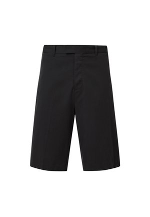Schwarze Shorts aus leichtem Material; mit geradem Schnitt, standardmäßiger Taille, Fronttaschen und minimalen Nähdetails.