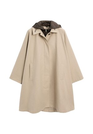 Beiger knieumspielender Mantel mit weiten Ärmeln, Fronttaschen und einer dunkelbraunen, mit Kapuze versehenen Innenschicht mit Reißverschluss und Knopfverschluss.