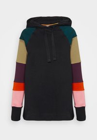 Felpa nera con cappuccio e cordini, dotata di maniche multicolori in verde, beige, bordeaux, arancione e rosa; tessuto texturizzato e design casual.