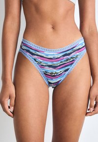 Sloggi GO CRUSH HIGH LEG 3 PACK - Fecskék - blau grün