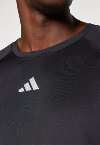 adidas Performance GYM - Sports T-shirts - black