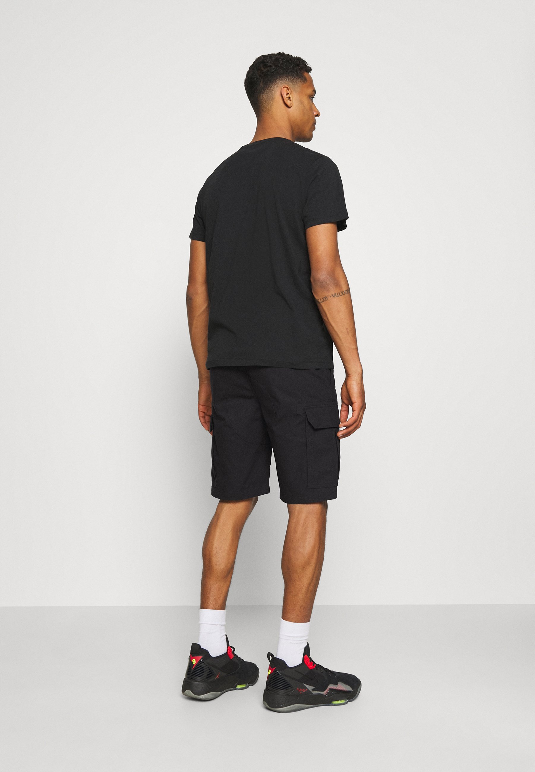 Dickies MILLERVILLE - Shorts - black 