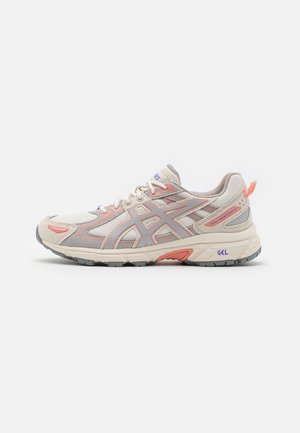 ASICS SportStyle Baskets basses - beige