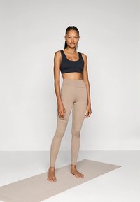 adidas Performance ALL ME ESS 1/1 - Trikoot - chalky brown