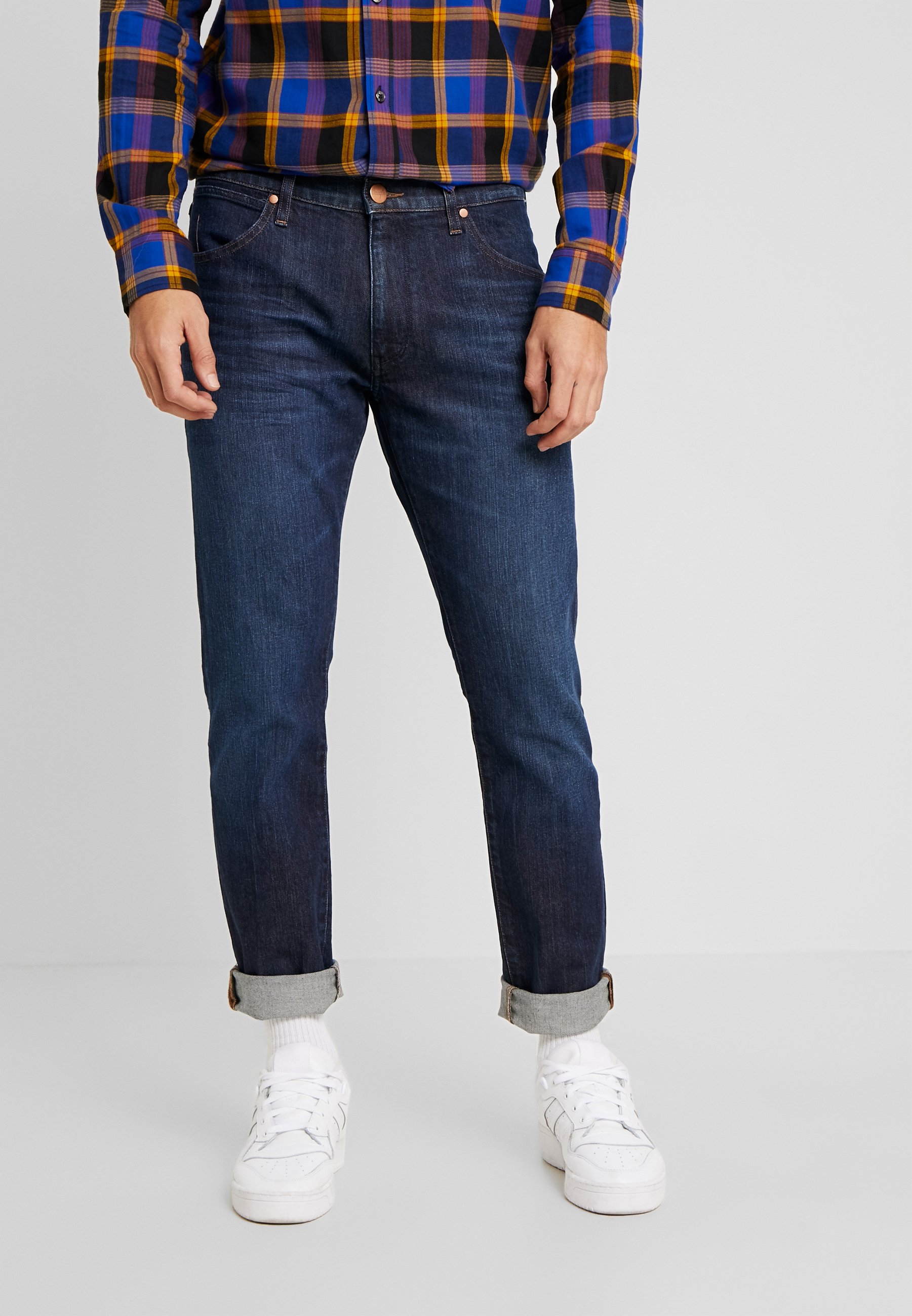 wrangler larston slim
