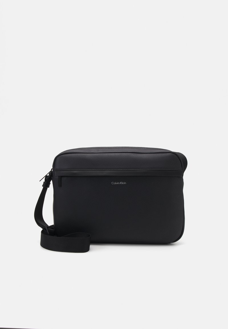 Calvin Klein MUST MESSENGER UNISEX - Borsa porta PC - black pebble