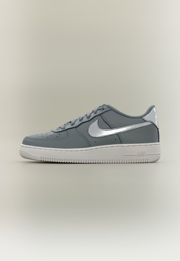 Nike AIR FORCE 1 UNISEX - Trainers - smoke grey/metallic silver-coloured/vast grey