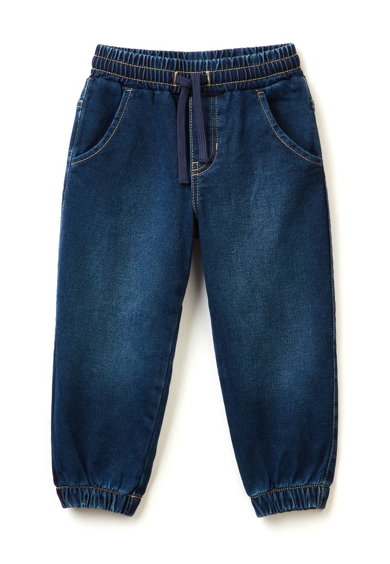 Jeans a sigaretta