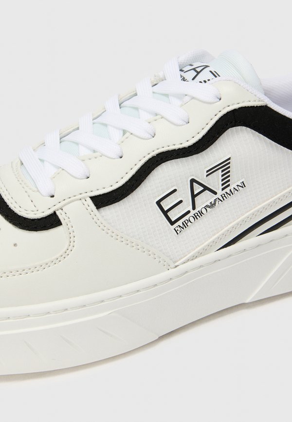 PREMIUM COURT UNISEX - Trainers3