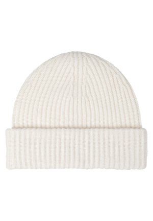 Cappello di lana a coste bianche con risvolto, caratterizzato da una texture verticale e materiale morbido. Progettato per calore e comfort.