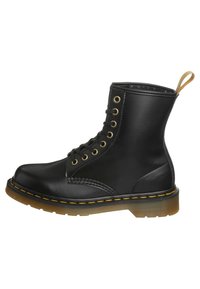 Dr. Martens Snörstövletter - black