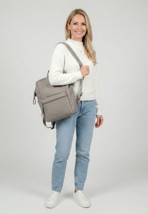 Tamaris, TAS KELDA - Sac à dos - taupe