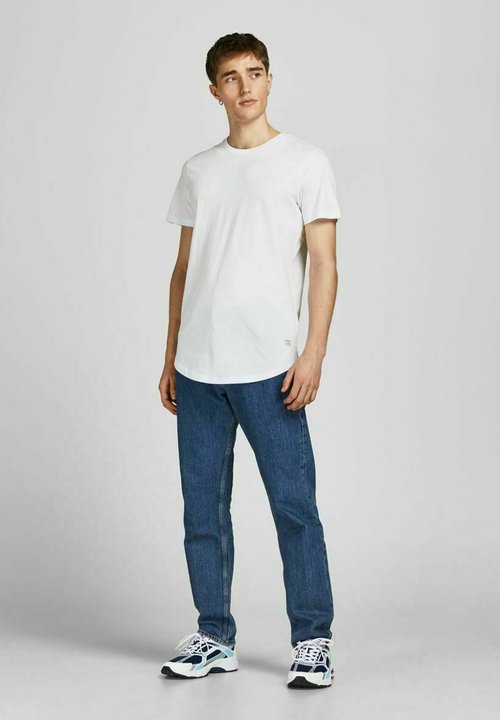 Suchergebnisse für: an glove tee shirt