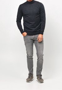 PROFUOMO Stickad tröja - anthracite