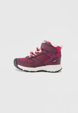 SKUA MID UNISEX - Sapatos de caminhada - red