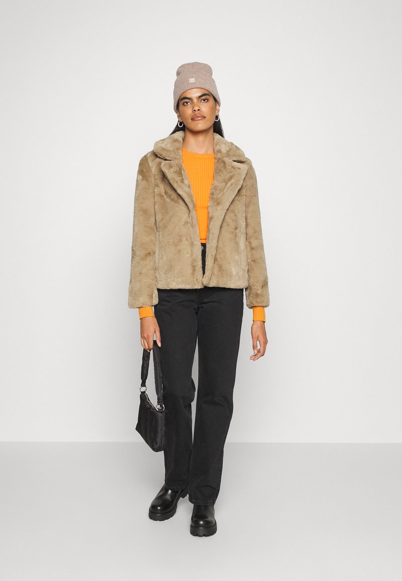 Moda VMSUIALISON - Chaqueta de silver mink/beige - Zalando.es