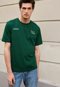 Next Camiseta estampada - navy ecru green