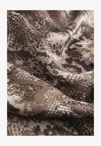 Valitud, snake