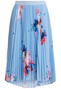 Gonna plissettata in tessuto azzurro chiaro con motivi floreali in rosa, rosso e blu. Presenta una vita e un orlo posteriore più lungo.