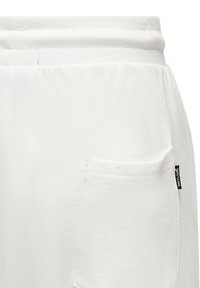 Only & Sons NEIL - Pantalones deportivos - weiß