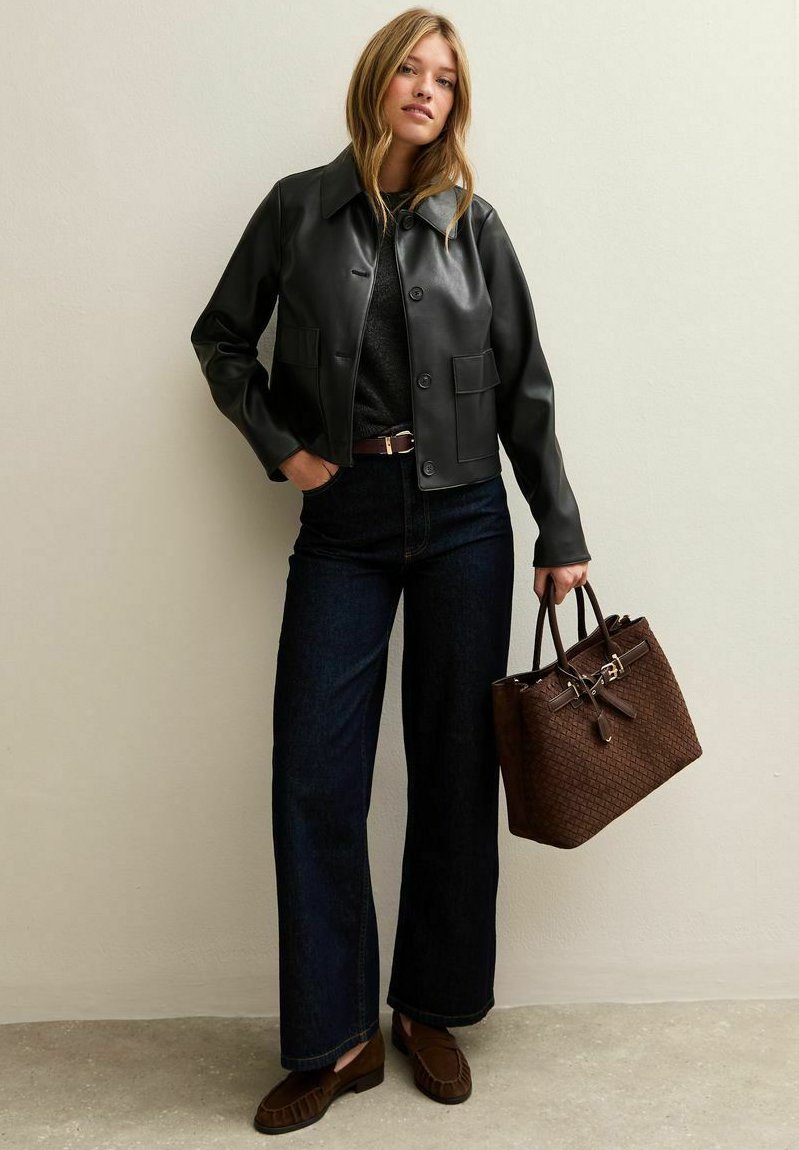 New Look BUTTON THROUGH PATCH POCKET Veste en similicuir black