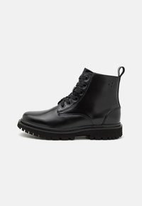 Calvin Klein Jeans EVA BOOT MID LACEUP - Botines bajos - triple black