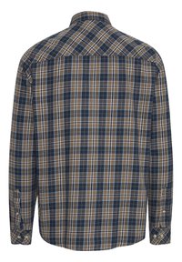 Karierte Langarmbluse mit einem Braun-, Blau- und Weißton, mit einem Button-Down-Kragen und Einzelknopfmanschetten.