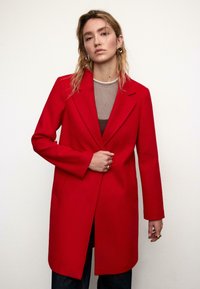 NAPPED - Kurzmantel - red