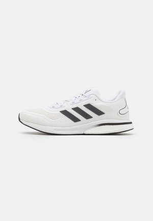 SUPERNOVA BOOST PRIMEGREEN RUNNING SHOES - Scarpe running neutre - footwear white/grey five/core black