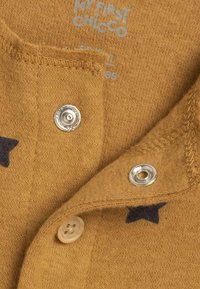Chicco FRONT OPENING - Natdragt - orange