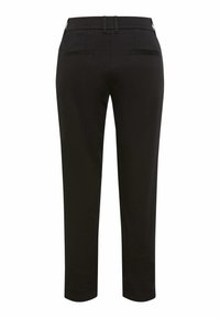 Pantaloni neri con un design sartoriale, vestibilità dritta e tasche posteriori. Realizzati in tessuto morbido con una finitura leggermente lucida.