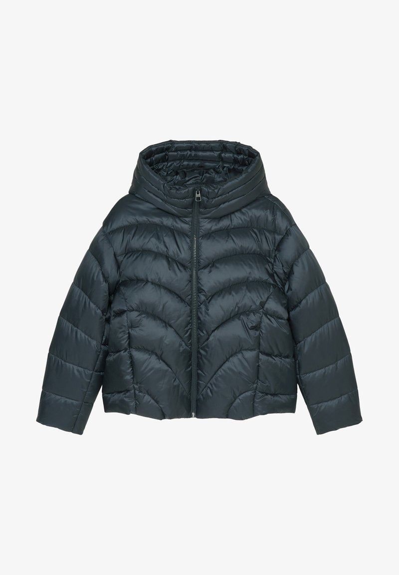 Veste matelassée noire avec capuche et fermeture éclair frontale, conçue avec des motifs de couture horizontaux et en chevron.