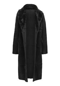 Schwarzer langer Mantel aus weichem, plüschigem Material mit einem Kragen aus Kunstpelz, mit geradem Schnitt und zwei seitlichen Taschen.