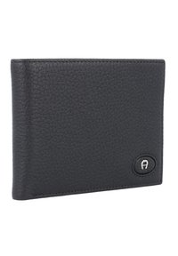 Schwarzes Lederportemonnaie mit strukturiertem Finish, genähten Kanten und einem kleinen, runden Logo-Detail. Kompakte und rechteckige Form.