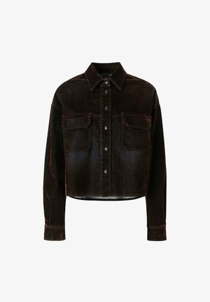 Chaqueta corta de pana marrón con cuello puntiagudo, dos bolsillos en el pecho, cierre de botones y mangas largas. Textura suave con patrón acanalado.