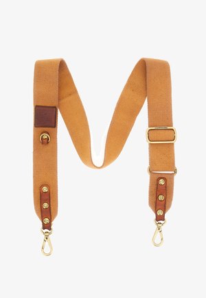 Cinghia a spalla in tela beige con dettagli in pelle marrone, finiture in oro, fibbia regolabile e numerosi dettagli con bottoni in ottone.