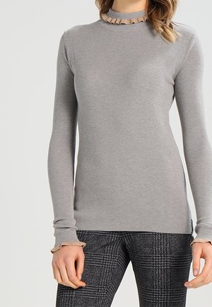 Sweter