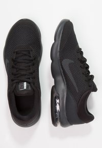 Nike Performance Zapatillas running asfalto - black