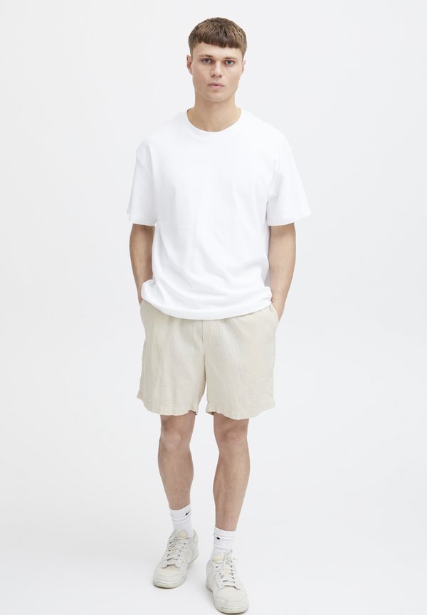 SDFREVNE REGULAR FIT - Shorts - oatmeal3