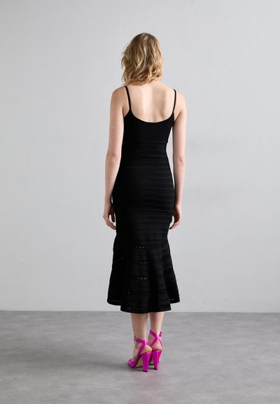Victoria Beckham CUT OUT DETAIL CAMI DRESS - Robe pull - black