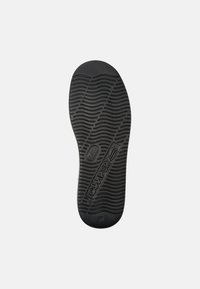 Camper RUNNER K21 - Matalavartiset tennarit - schwarz