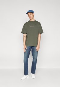 Pier One T-shirts med print - dark green