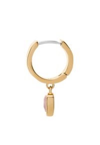Goldene Creolen mit glatter Oberfläche, versehen mit einem pinken Edelstein, der an einem schwenkbaren Verschluss hängt und somit ein elegantes Designdetail bietet.