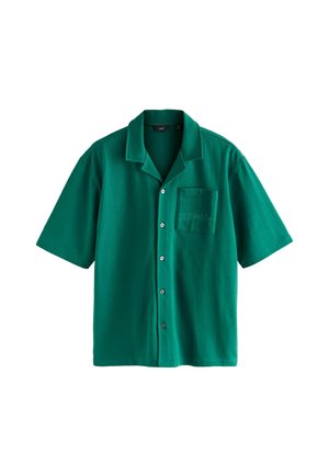 Zaļa īsroku krekla, ar pogām priekšpusē, apkakle, uzšūta kabata uz kreisā krūšu puses, gluda tekstūra, vienkāršs dizains, bez redzamām logo.