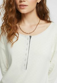 Esprit Langarmshirt - off-white