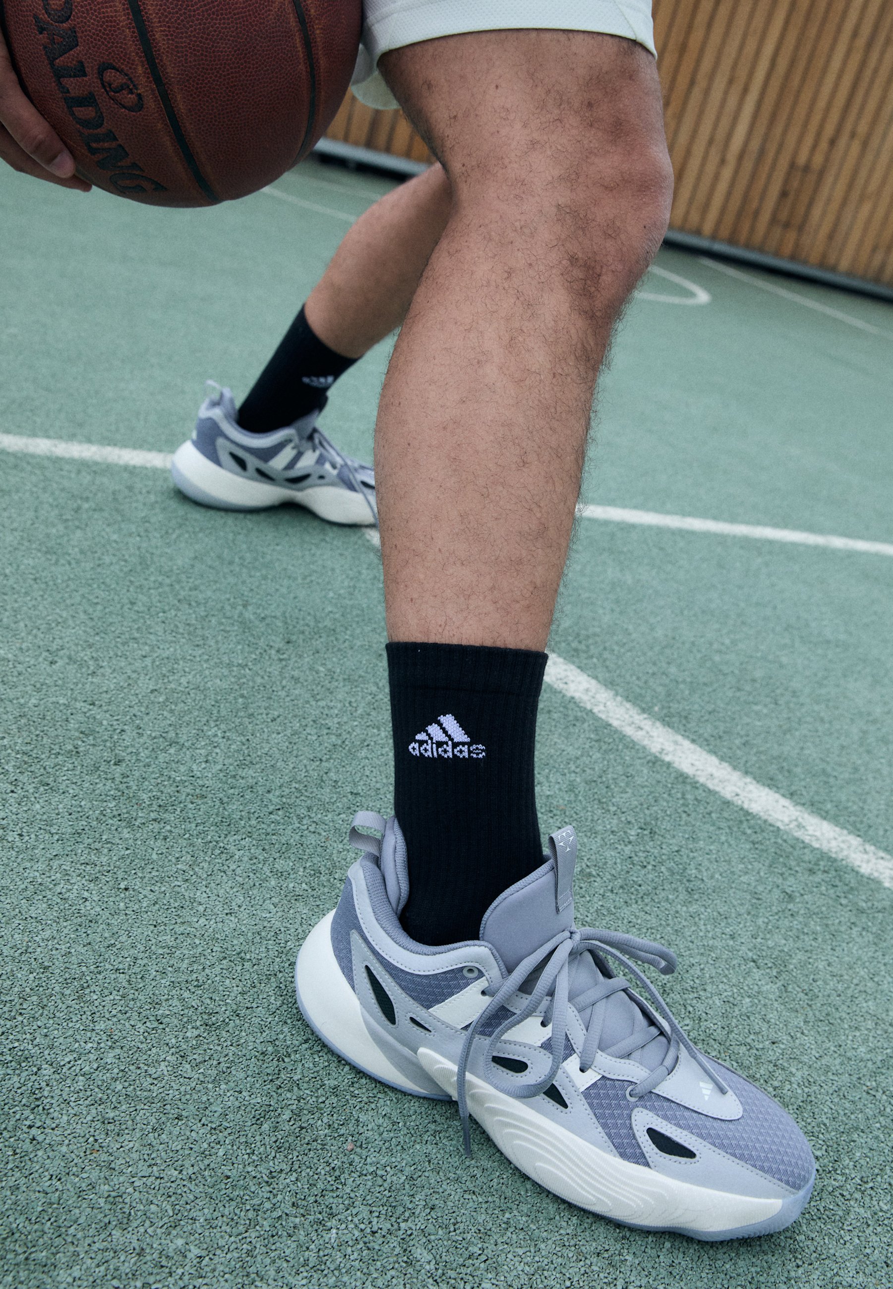 adidas gazelle silver green womens ADIDAS Predator League Sock TF main image 0