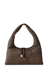 Bolso hobo de tela texturizada marrón con una correa de hombro curva, cierre de cremallera y acentos de hardware en tono dorado. Presenta un detalle de superficie estampada.