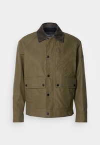 UTILITY CONTRAST SHIRT COLLAR JACKET WITH PATCH POCKETS - Lichte jas - copley brown